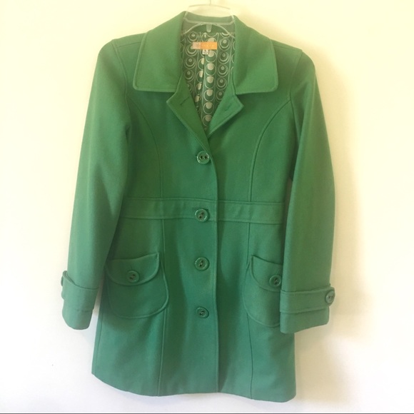 tulle green coat